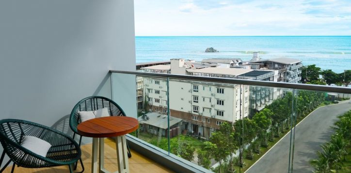 executive-room-ocean-view-with-balcony-14-2