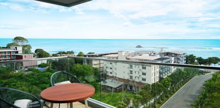 junior-suite-with-ocean-view-with-balcony-5-2